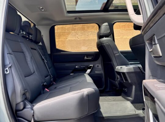 TOYOTA TUNDRA