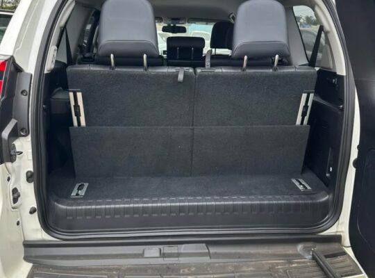 TOYOTA LAND CRUISER