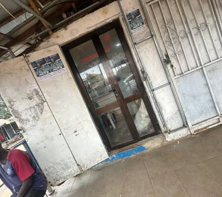 🏪 BOUTIQUE À LOUER – TAOUYAH (BORD DE ROUTE) 🛣️