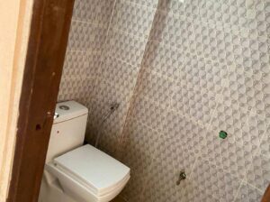 1e Chambre douche interne disponible en collocatio