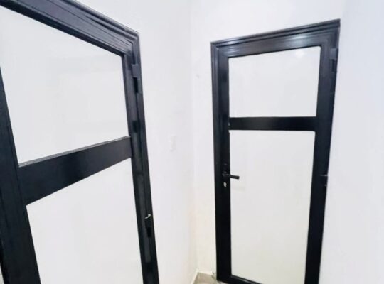 🏢 NOUVEAUX BUREAUX À LOUER – KALOUM (ALMAMYA) 📍