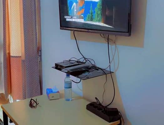 #Studio Meublé très propre à #Louer à #Kobaya. ✅