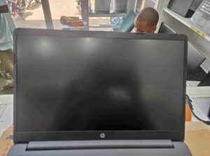 ORDINATEUR HP