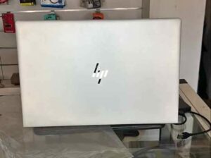 ORDINATEUR HP