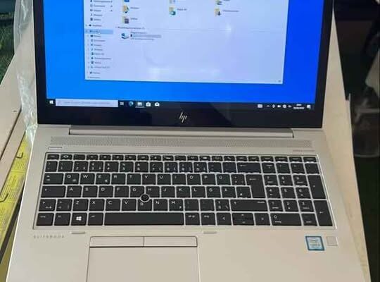 ORDINATEUR HP