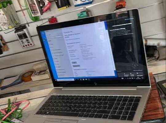 ORDINATEUR HP