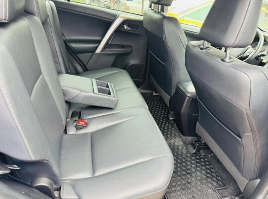 RAV 4