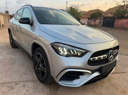 Mercedes CLA