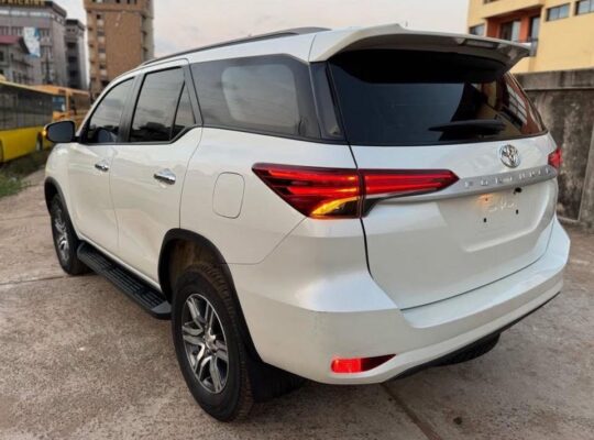 TOYOTA FORTUNER