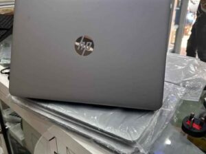 ORDINATEUR HP